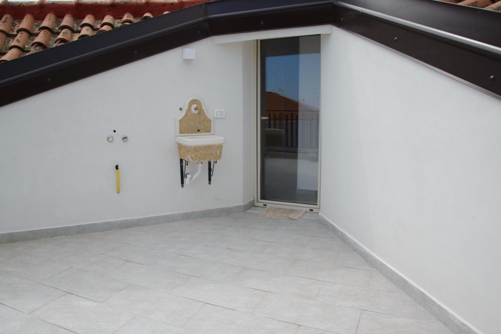 Apartamento Il Sole Dell'Etna Aci SantʼAntonio Exterior foto