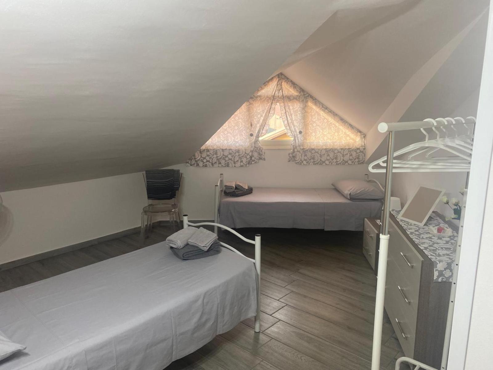 Apartamento Il Sole Dell'Etna Aci SantʼAntonio Exterior foto
