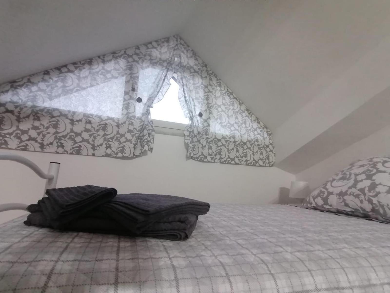 Apartamento Il Sole Dell'Etna Aci SantʼAntonio Exterior foto